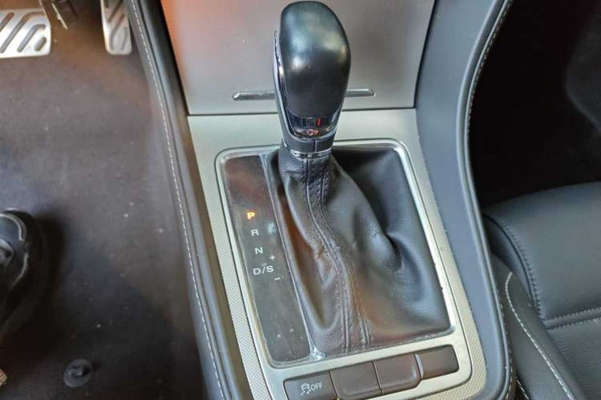 Used MG 6 2019 20T Automatic Sport Edition Gear Lever