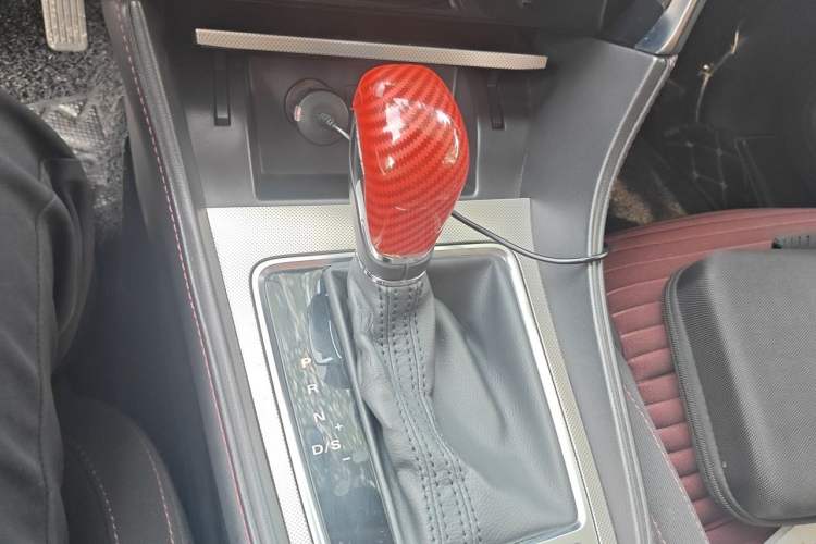 Used MG 6 2019 20T Automatic Starlight Edition Gear Lever