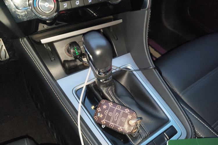 Used MG 6 2019 20T Automatic Sport Edition Gear Lever