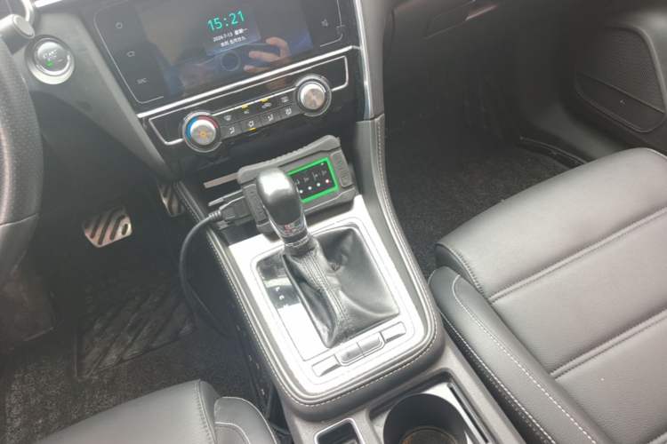 Used MG 6 2019 20T Automatic Sport Edition Gear Lever