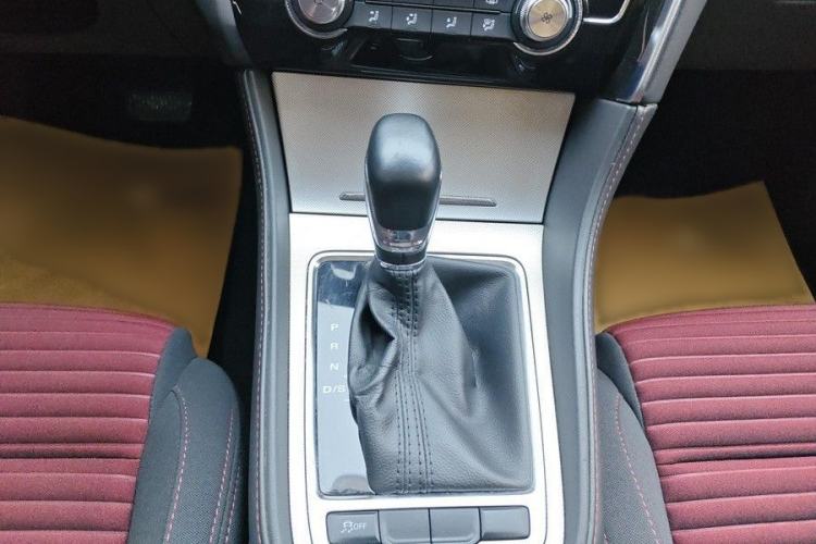 Used MG 6 2019 20T Automatic Starlight Edition Interior 3