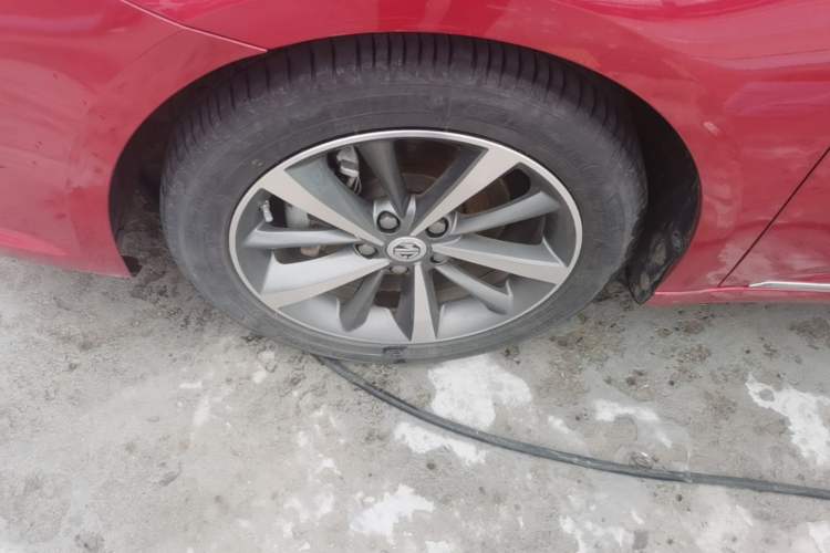 Used MG 6 2019 20T Automatic Sport Edition Left Front Wheel Hub