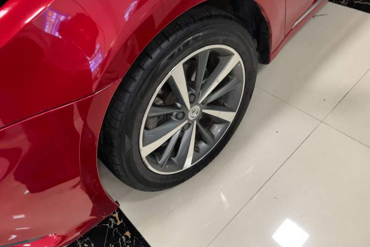 Used MG 6 2019 20T Automatic Sport Edition Left Front Wheel Hub