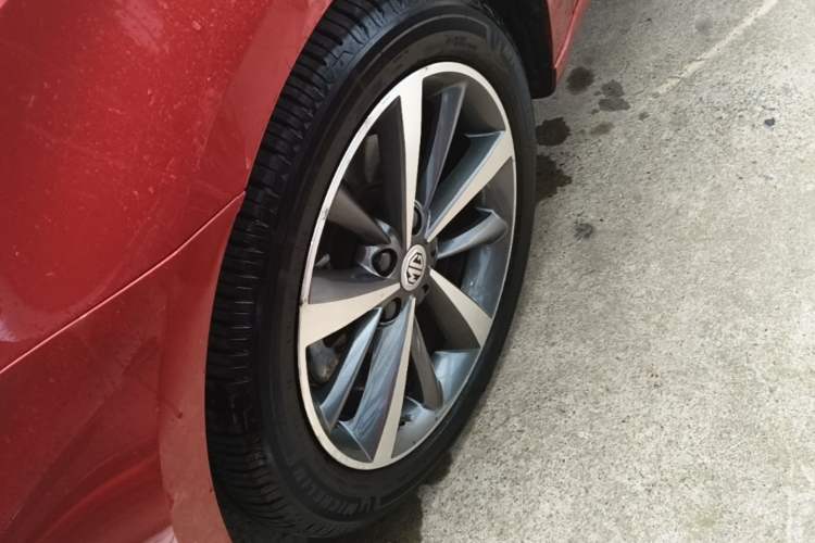 Used MG 6 2019 20T Automatic Starlight Edition Left Front Wheel Hub