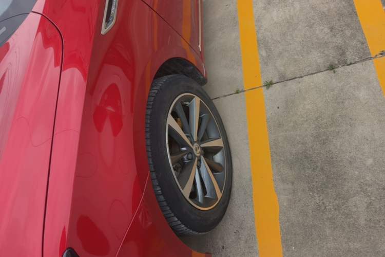 Used MG 6 2019 20T Automatic Sport Edition Left Front Wheel Hub