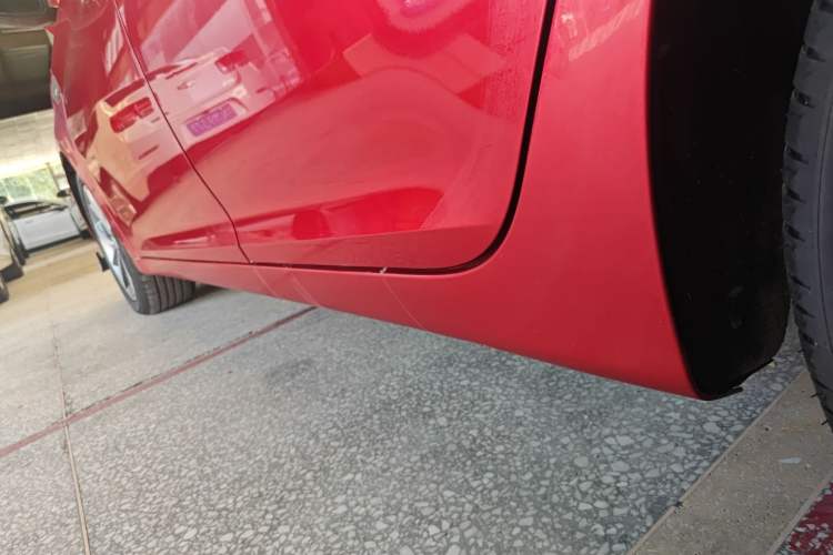 Used MG 6 2019 20T Automatic Starlight Edition Left Side Sill