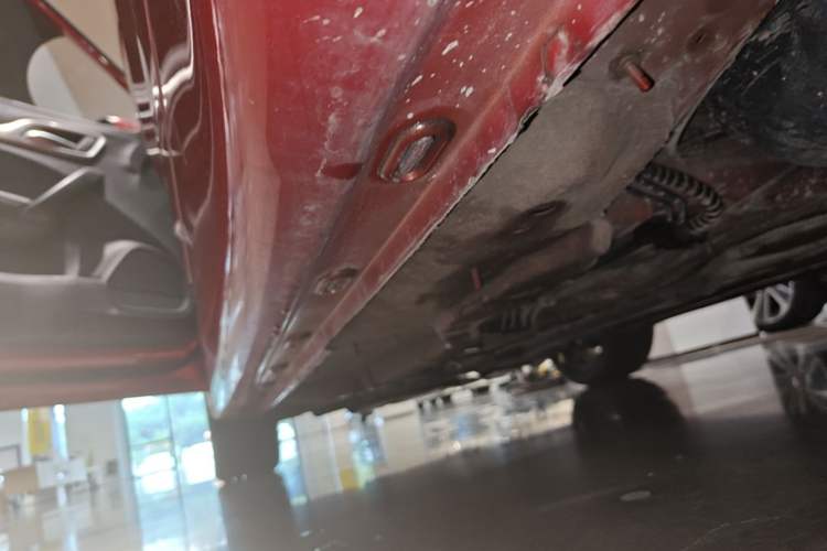 Used MG 6 2019 20T Automatic Starlight Edition Left Side Sill