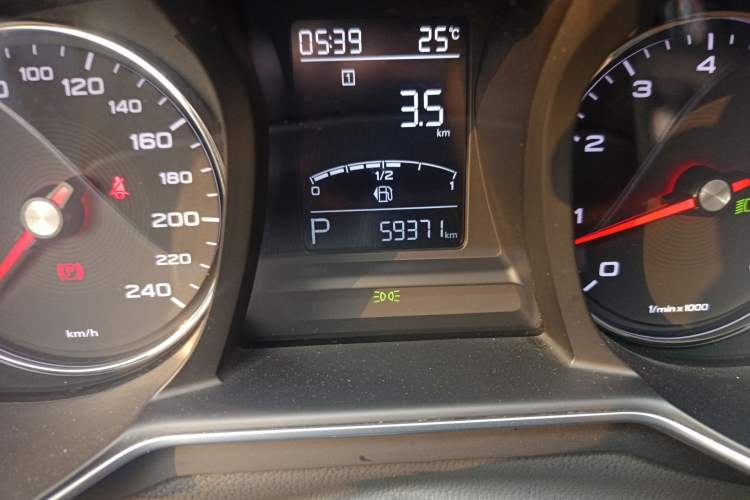 Used MG 6 2019 20T Automatic Sport Edition Odometer Close Up