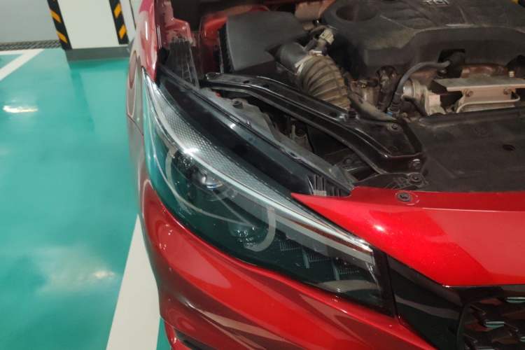 Used MG 6 2019 20T Automatic Trophy Racing Edition + Sporty Rear Exhaust Racing Kit Right Front Headlight