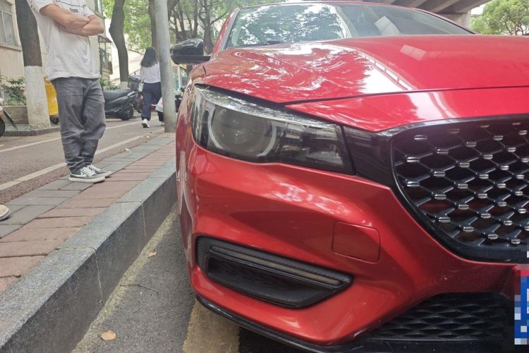 Used MG 6 2019 20T Automatic Trophy Competition Edition + BOSE Luxury Sound System Package Right Front Headlight
