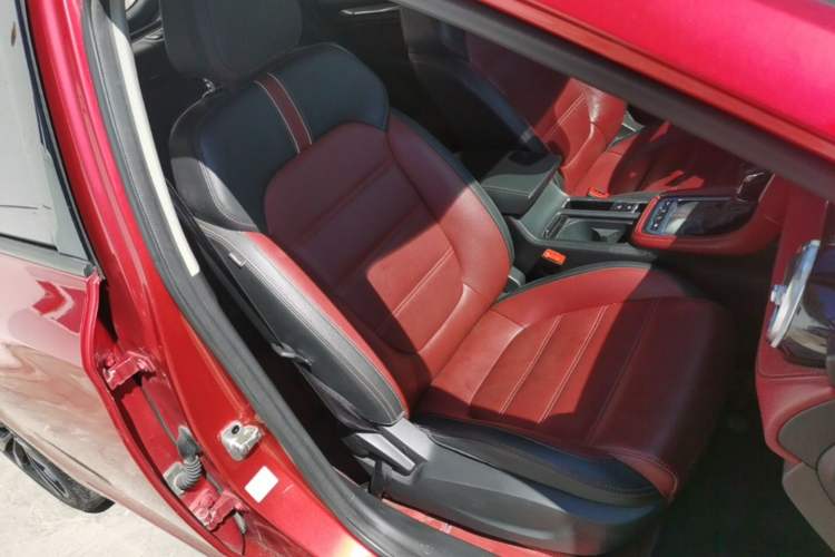 Used MG 6 2019 20T Automatic Trophy Racing Edition + Sporty Rear Exhaust Racing Kit Right Front Seat