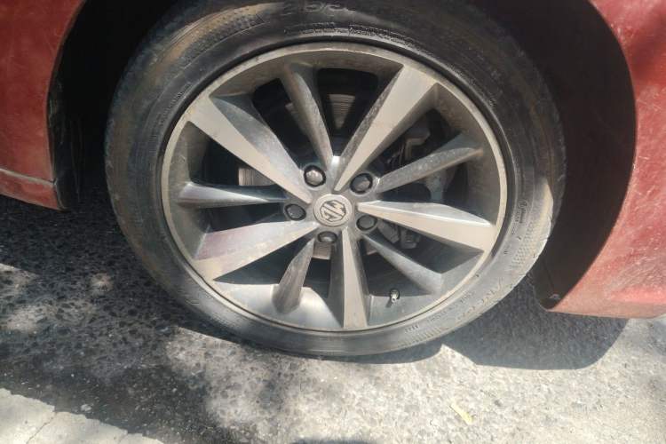 Used MG 6 2019 20T Automatic Sport Edition Right Front Wheel Hub