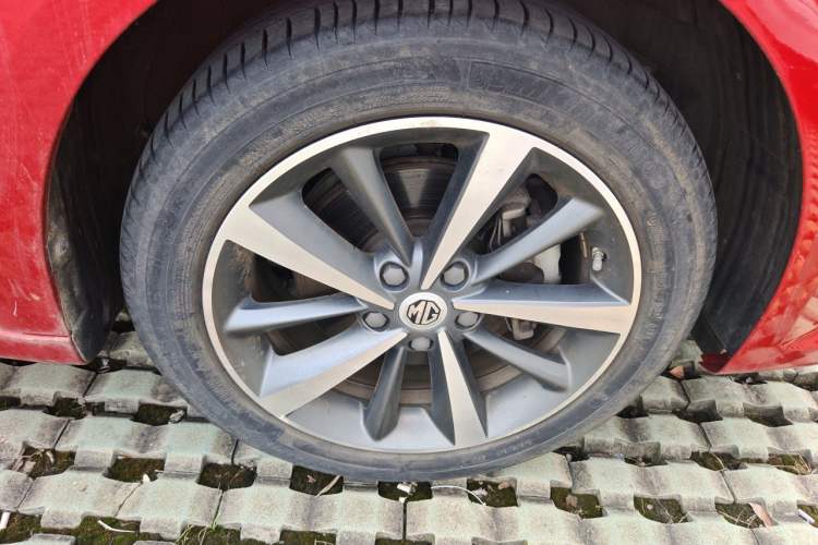 Used MG 6 2019 20T Manual Sport Edition Right Front Wheel Hub