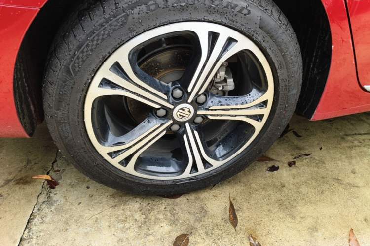 Used MG 6 2019 20T Automatic Sport Edition Right Front Wheel Hub