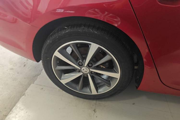 Used MG 6 2019 20T Automatic Starlight Edition Right Rear Wheel Hub