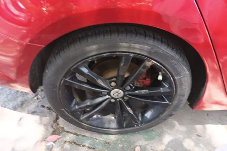 Used MG 6 2019 20T Automatic Trophy Racing Edition + Sporty Rear Exhaust Racing Kit Right Rear Wheel Hub