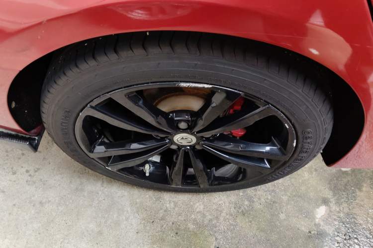 Used MG 6 2019 20T Automatic Trophy Racing Edition + Sporty Rear Exhaust Racing Kit Right Rear Wheel Hub