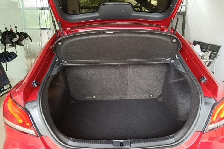 Used MG 6 2019 20T Automatic Sport Edition Trunk