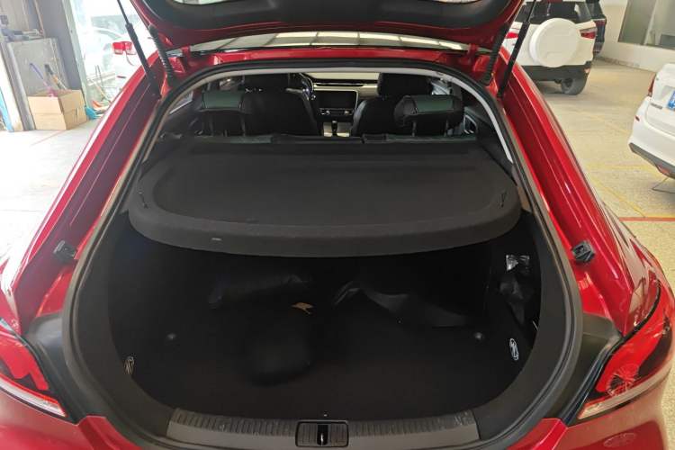 Used MG 6 2019 20T Automatic Starlight Edition Trunk