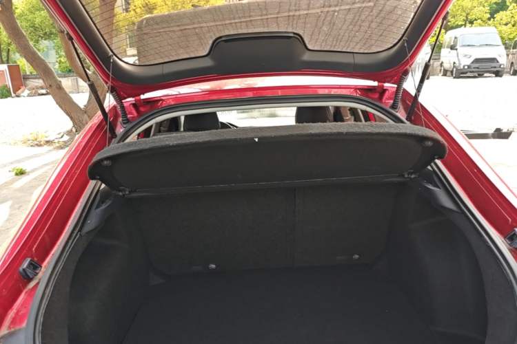 Used MG 6 2019 20T Automatic Sport Edition Trunk