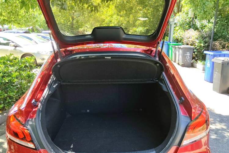 Used MG 6 2019 20T Automatic Sport Edition Trunk