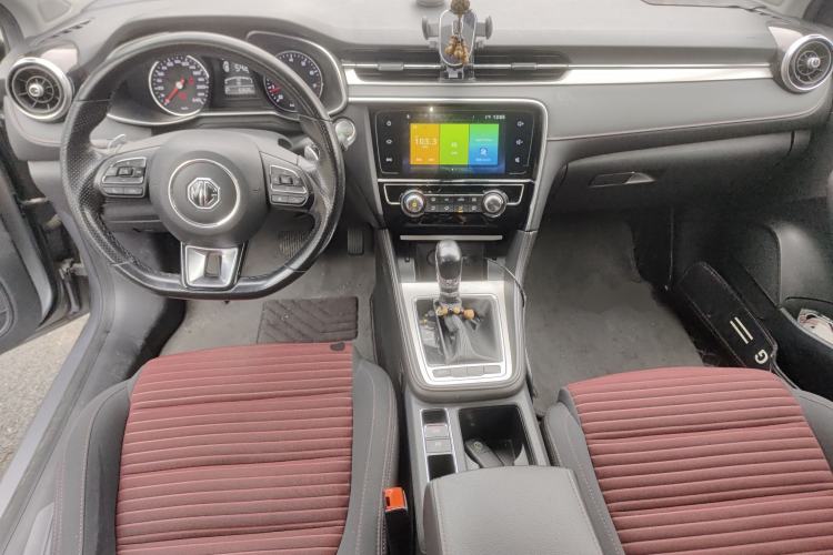 Used MG 6 2019 20T Automatic Starlight Edition Center Console