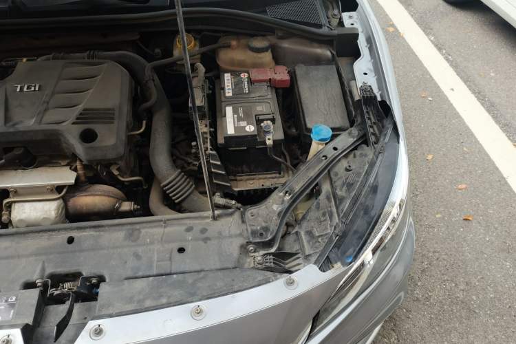 Used MG 6 2019 20T Automatic Sport Edition Engine Bay Left