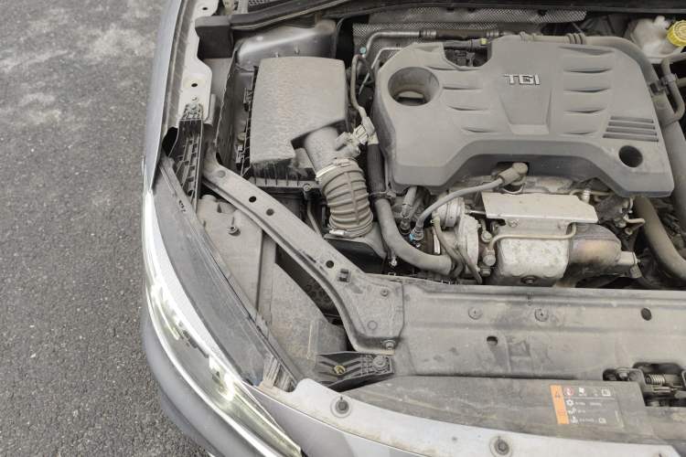 Used MG 6 2019 20T Automatic Starlight Edition Engine Bay Right