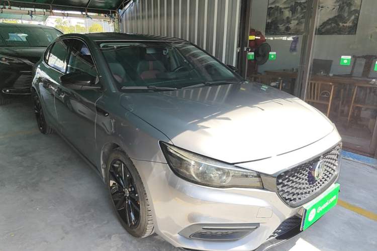 Used MG 6 2019 20T Automatic Trophy 10th Anniversary Edition Front Right 45 Deg