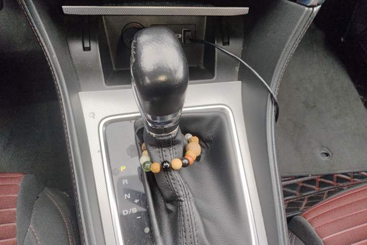 Used MG 6 2019 20T Automatic Starlight Edition Gear Lever