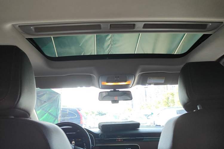 Used MG 6 2019 20T Automatic Trophy 10th Anniversary Edition Headliner