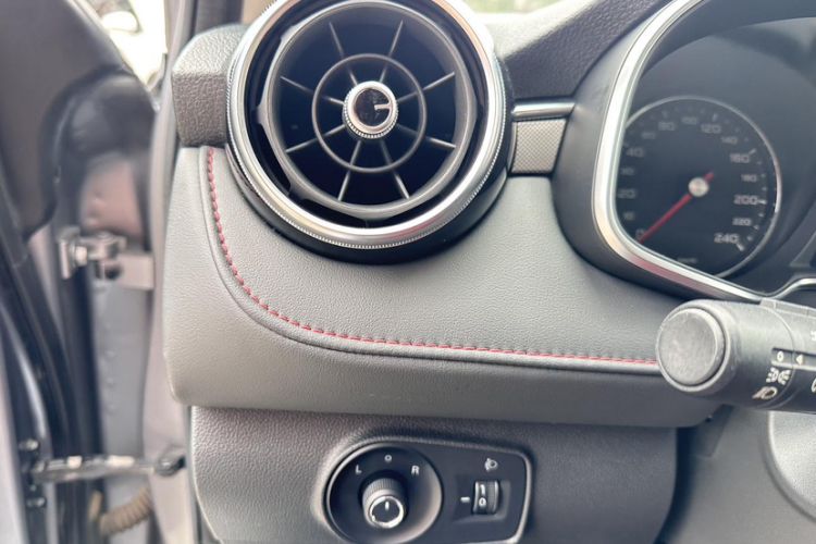 Used MG 6 2019 20T Automatic Starlight Edition Interior 7