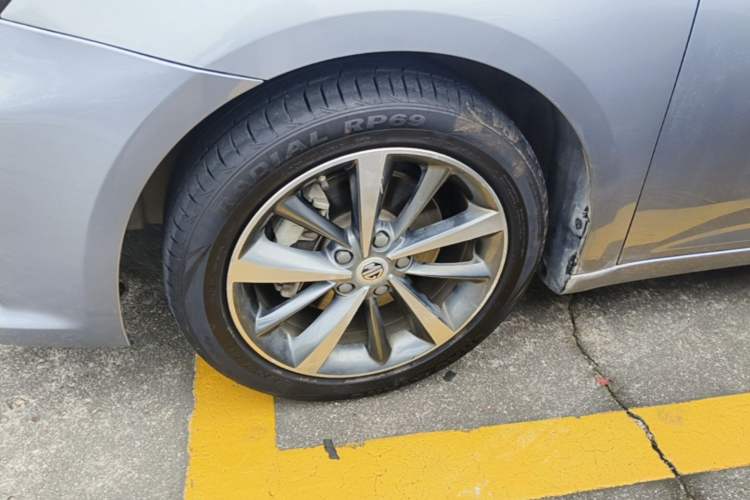 Used MG 6 2019 20T Automatic Starlight Edition Left Front Wheel Hub