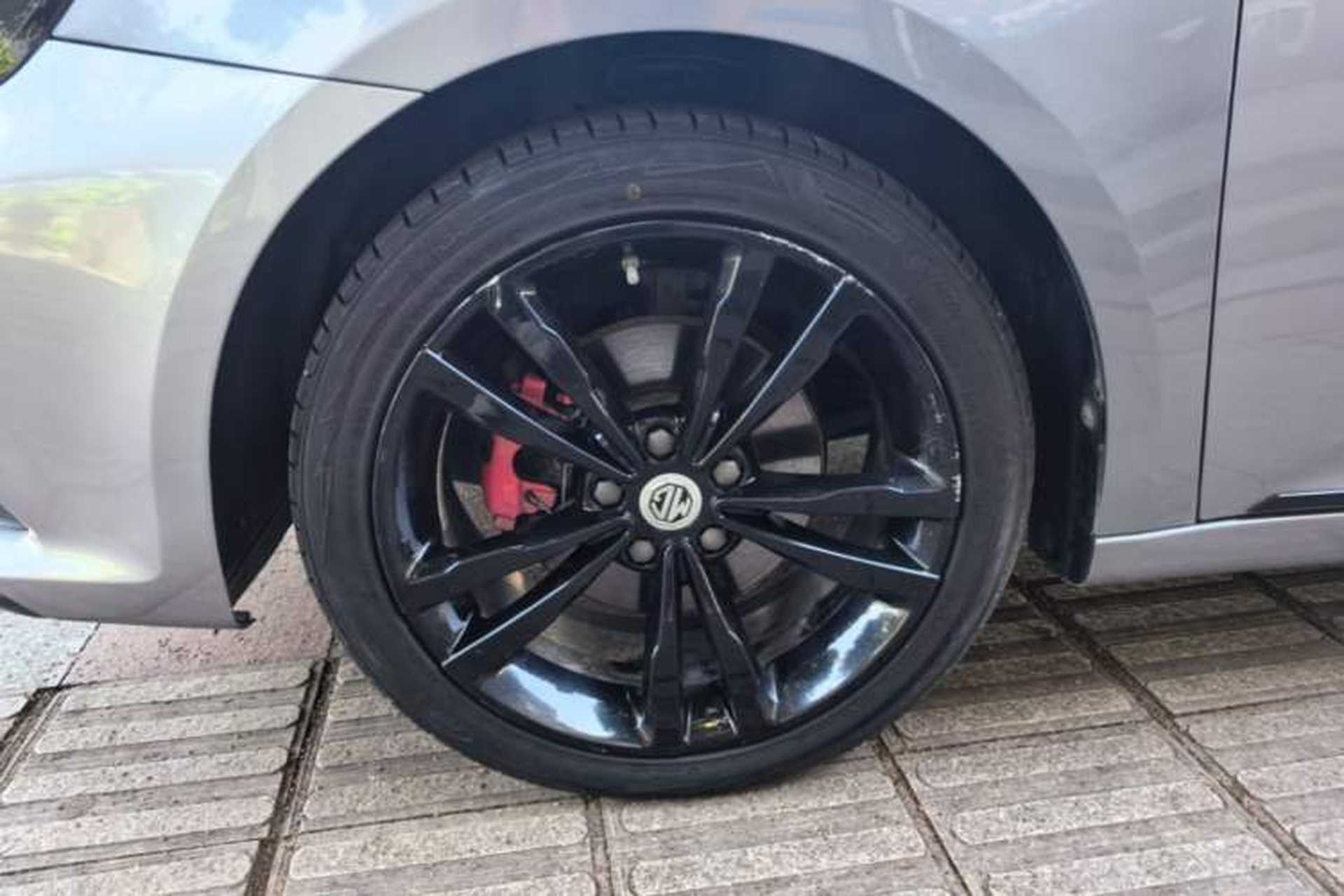 Used MG 6 2019 20T Automatic Trophy 10th Anniversary Edition Left Front Wheel Hub