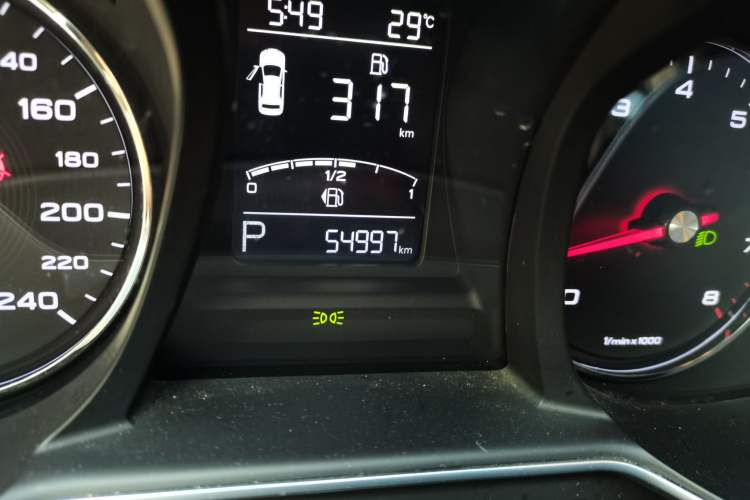 Used MG 6 2019 20T Automatic Sport Edition Odometer Close Up