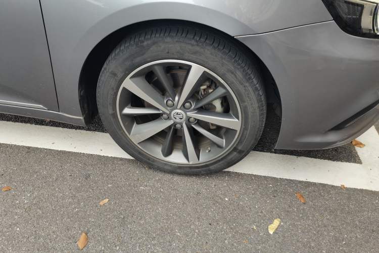 Used MG 6 2019 20T Automatic Sport Edition Right Front Wheel Hub