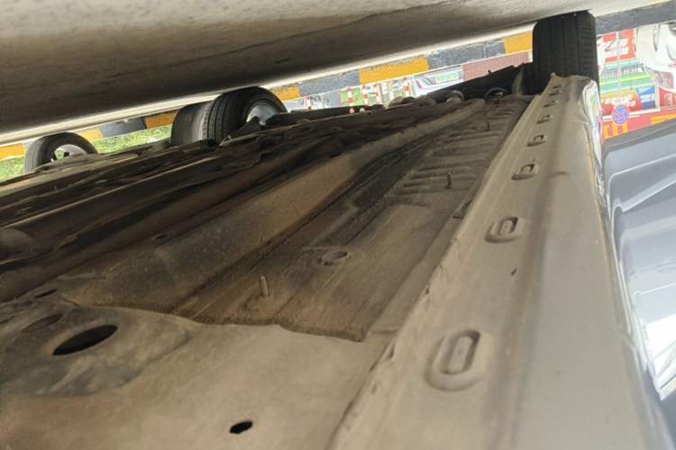 Used MG 6 2019 20T Automatic Starlight Edition Right Side Sill
