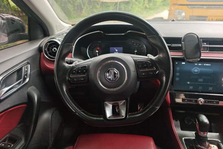 Used MG 6 2019 20T Automatic Trophy Competition Edition + BOSE Luxury Sound System Package Steering Wheel