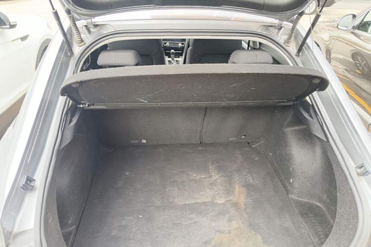 Used MG 6 2019 20T Automatic Starlight Edition Trunk