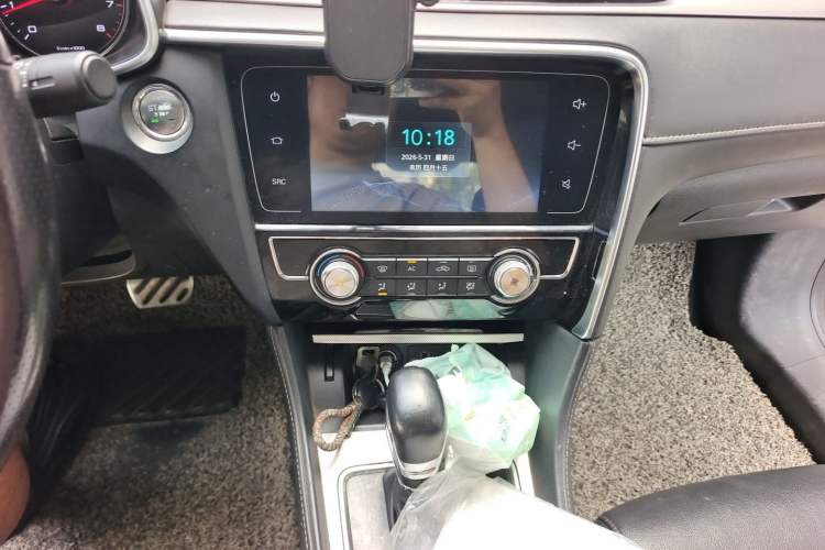 Used MG 6 2019 20T Automatic Sport Edition Audio And AC Panel
