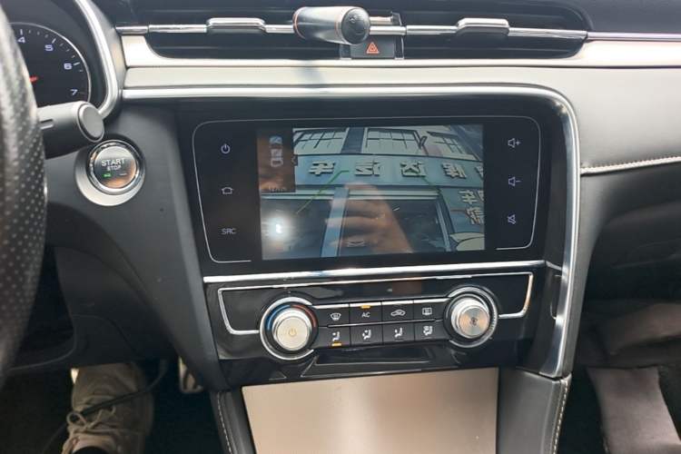Used MG 6 2019 20T Automatic Sport Edition Audio And AC Panel