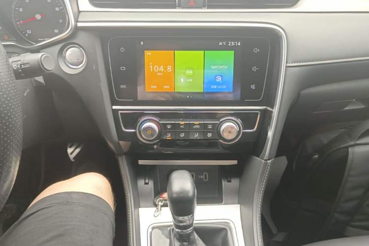 Used MG 6 2019 20T Automatic Sport Edition Audio And AC Panel