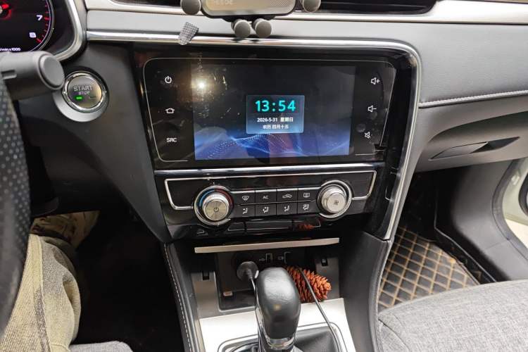 Used MG 6 2019 20T Automatic Sport Edition Audio And AC Panel