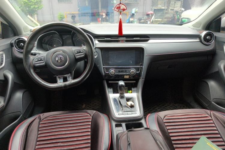 Used MG 6 2019 20T Automatic Starlight Edition Center Console