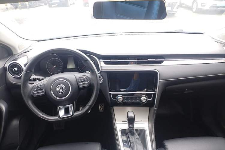 Used MG 6 2019 20T Automatic Sport Edition Center Console