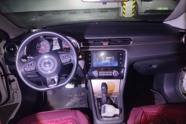 Used MG 6 2019 20T Automatic Sport Edition Center Console