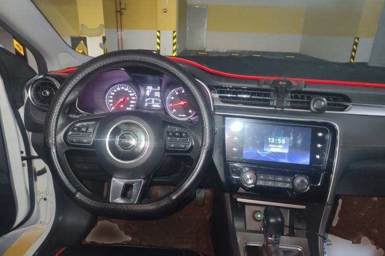 Used MG 6 2019 20T Automatic Starlight Edition Center Console