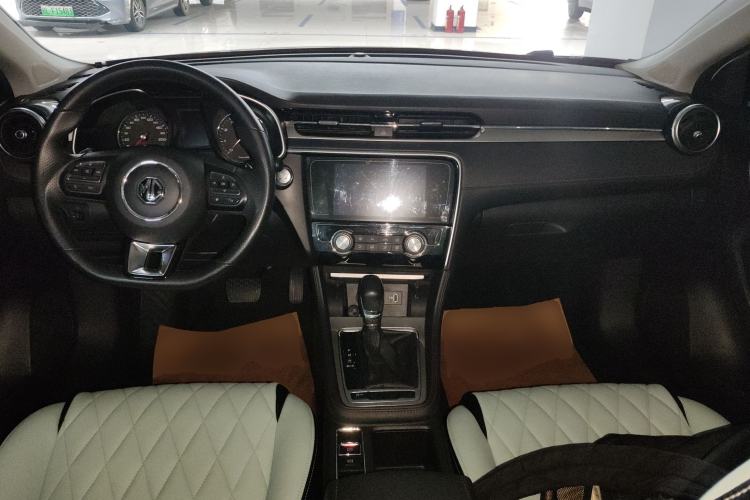 Used MG 6 2019 20T Automatic Starlight Edition Center Console