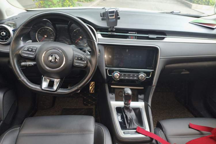 Used MG 6 2019 20T Automatic Sport Edition Center Console