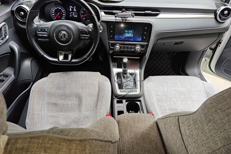 Used MG 6 2019 20T Automatic Sport Edition Center Console